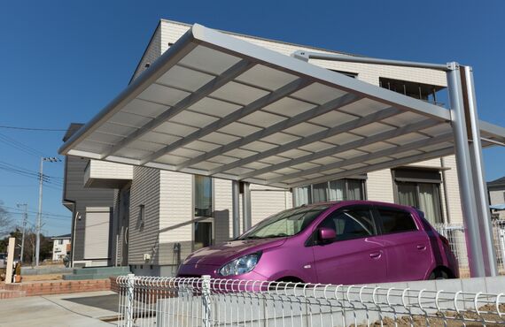 福岡にて高品質な外構工事を請け負い広くて便利な駐車場を設置いたします